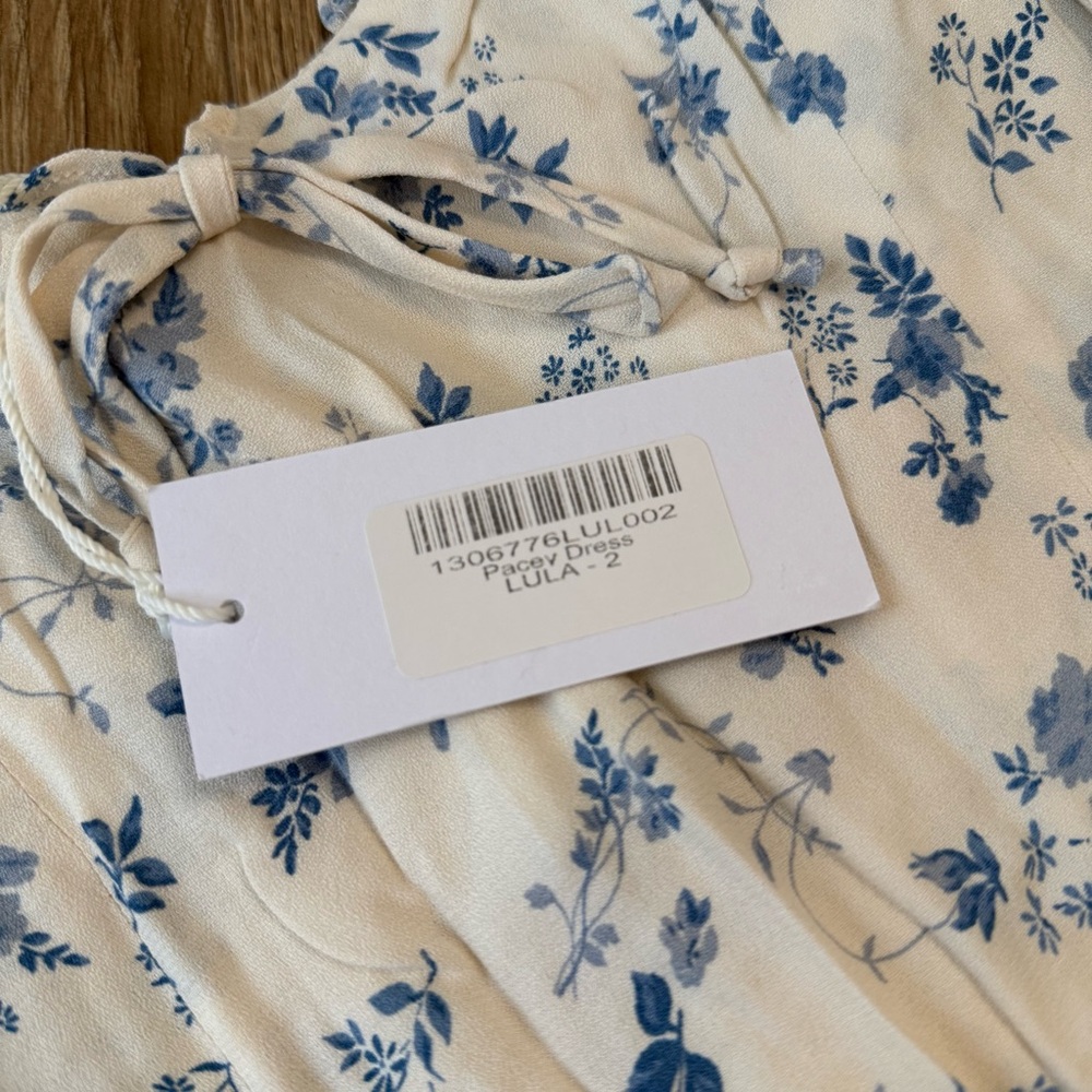 Reformation Pacey Dress in Lula - Picture 5 of 9